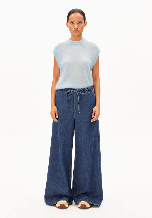 Kelaani Denim Pant in Eau