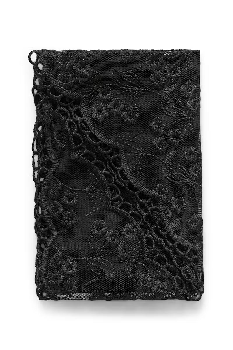 Maldiva Scarf in Black Lace