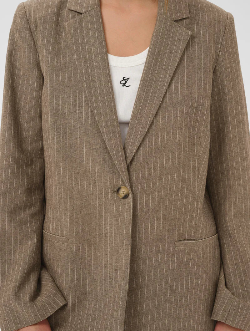 Ginevra Cotton + Linen Blazer in Cappuccino Pinstripes