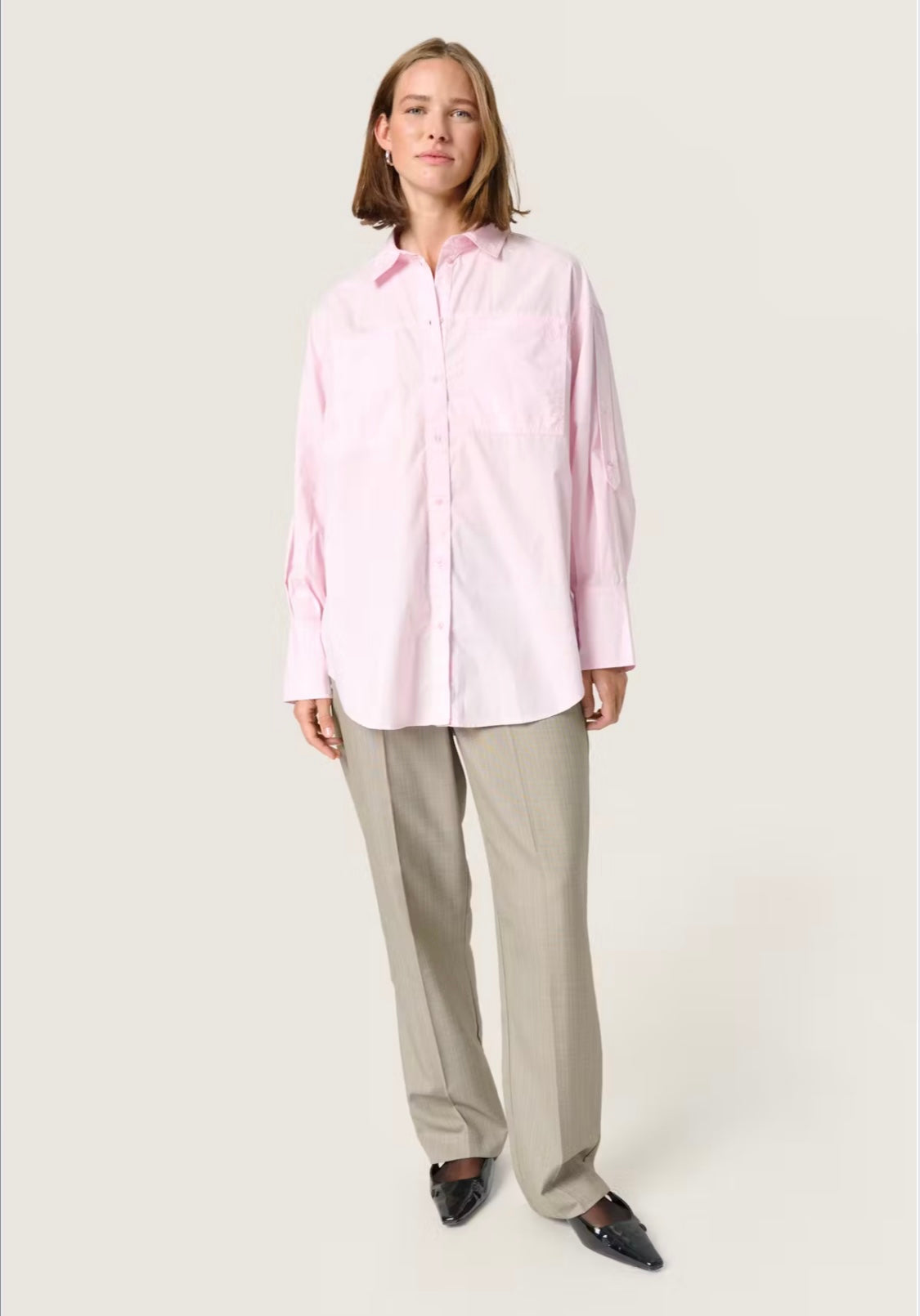 SOAKED IN LUXURY Calico Oversized Cotton Buttondown in ‘Ballerina’