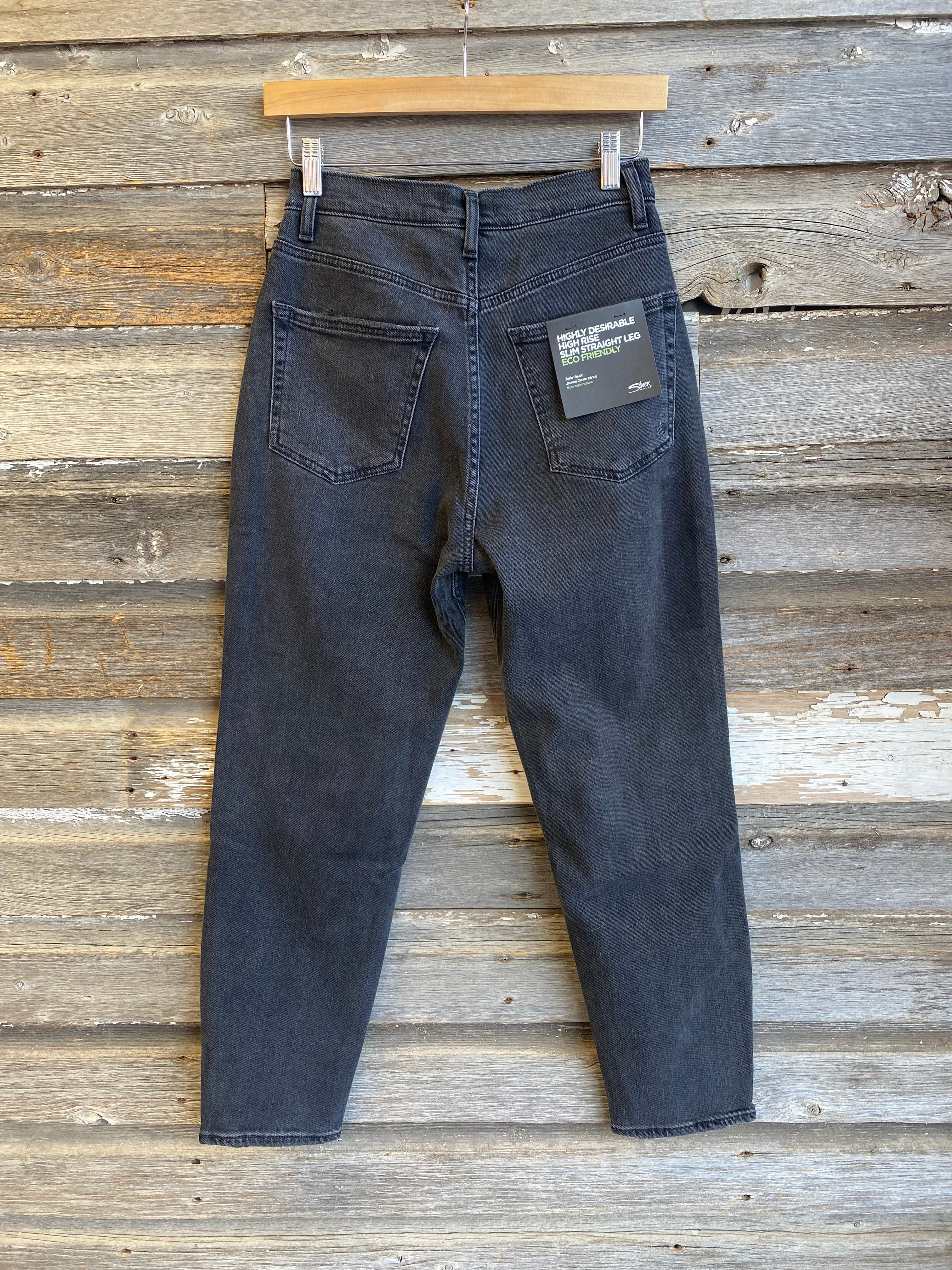 SILVER High Rise Slim Straight in Washed Black