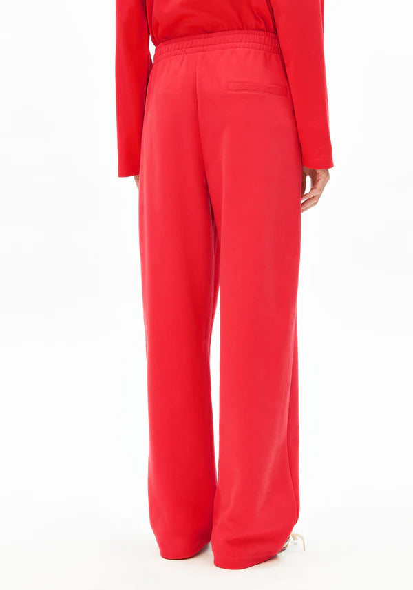 Iconic 'A' Ivaara Sweatpant in Mars Red