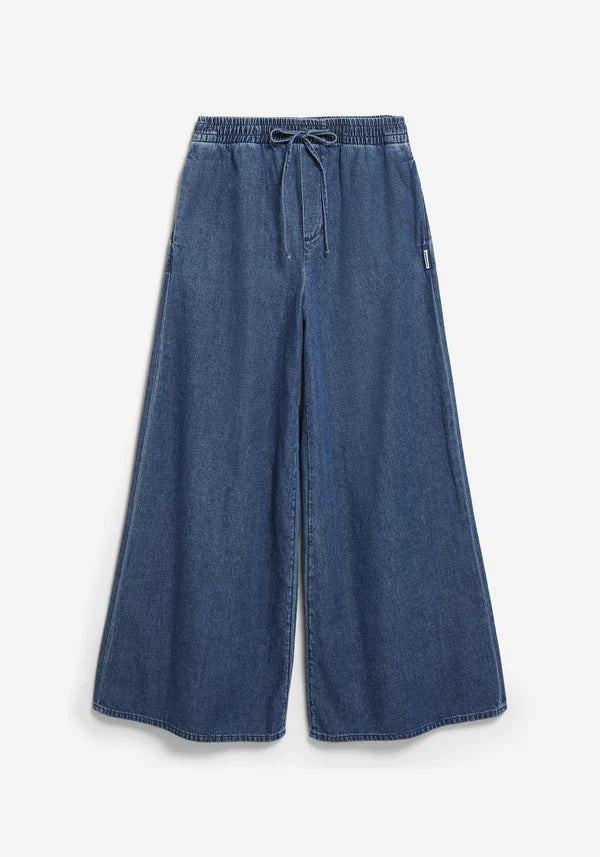Kelaani Denim Pant in Eau