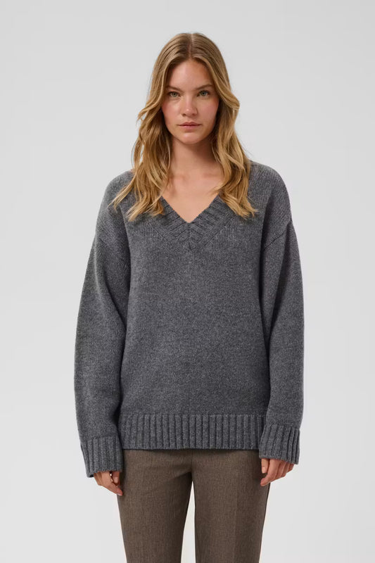 Moline V- Neck Pullover in Grey Melange