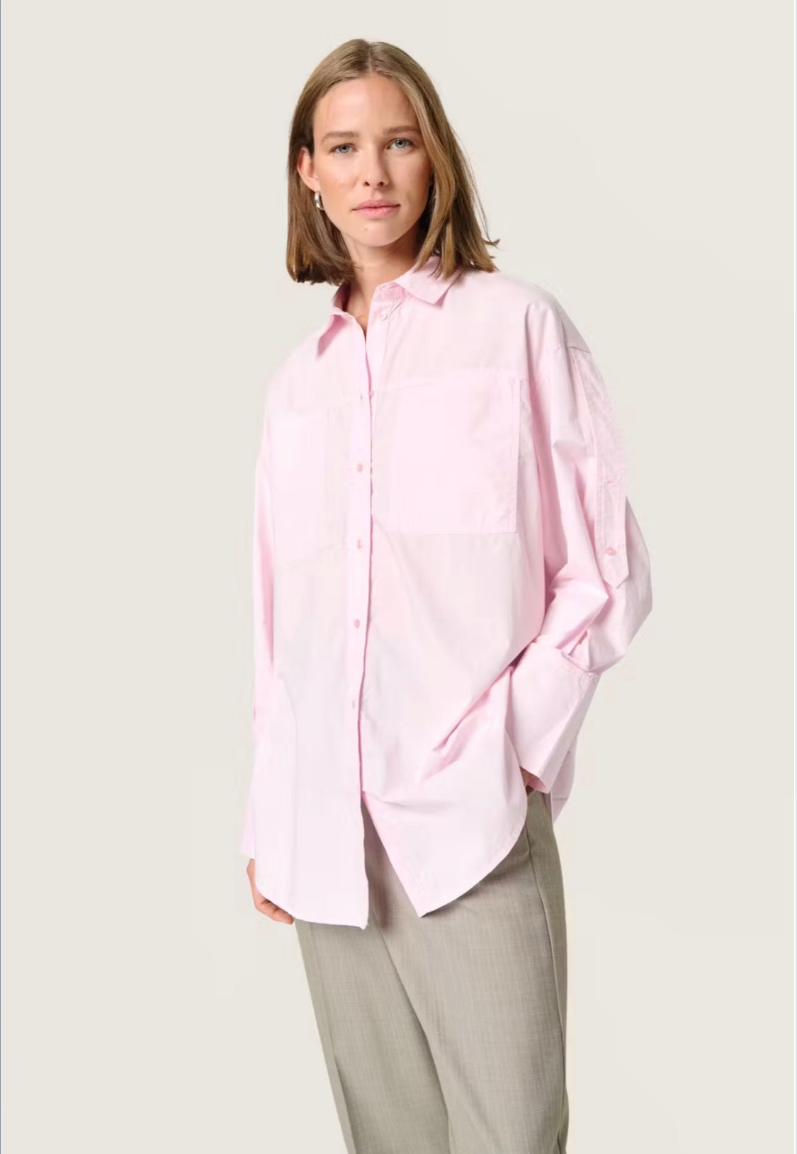 SOAKED IN LUXURY Calico Oversized Cotton Buttondown in ‘Ballerina’