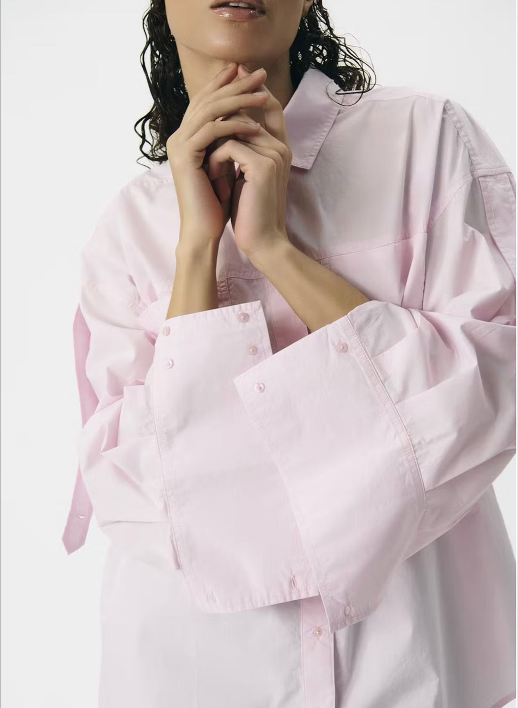 SOAKED IN LUXURY Calico Oversized Cotton Buttondown in ‘Ballerina’