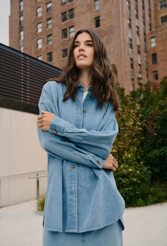 SOAKED IN LUXURY Annabeth Oversized Denim Overshirt