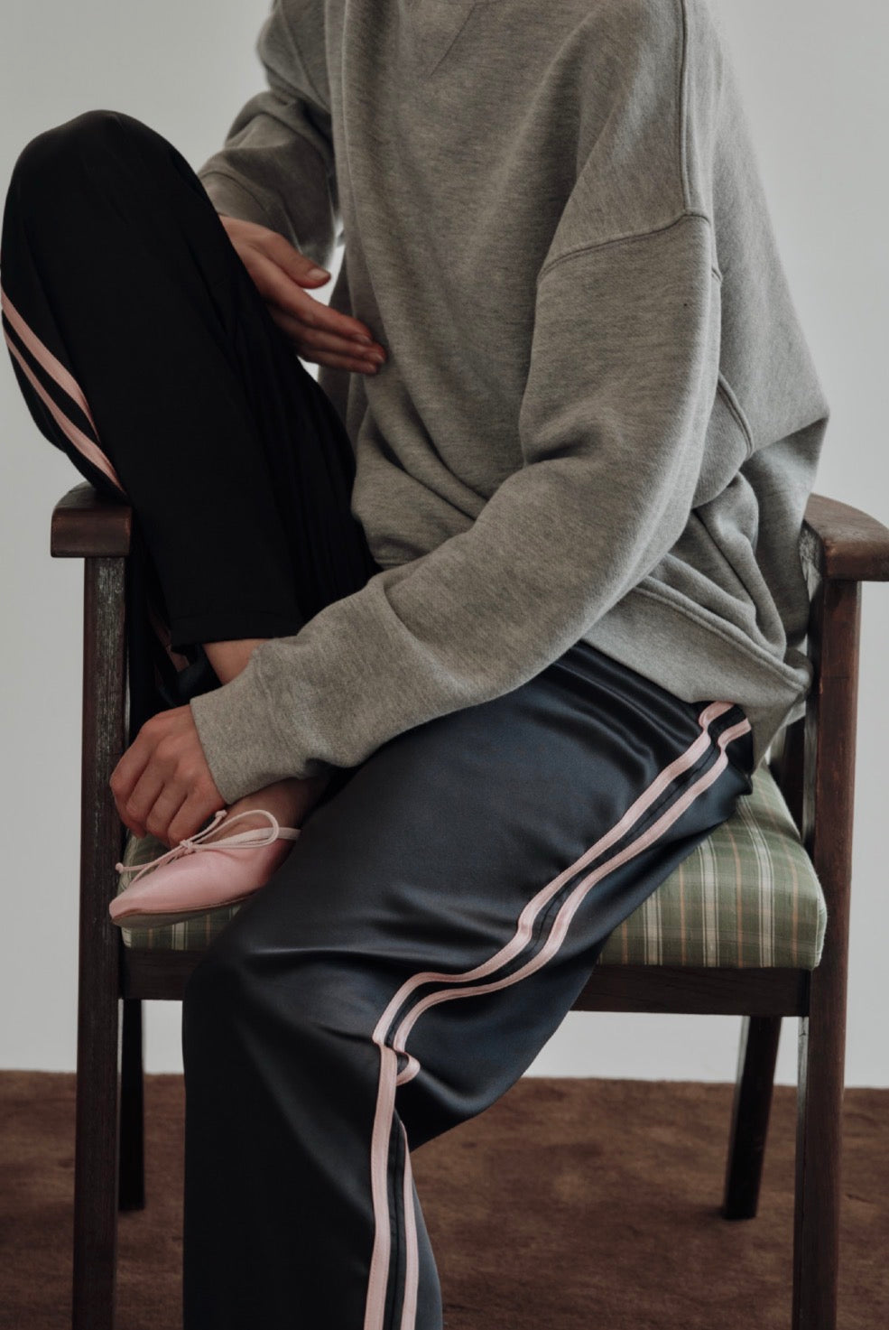 The Eco Fleece Oversized Sweatshirt in Heather Grey