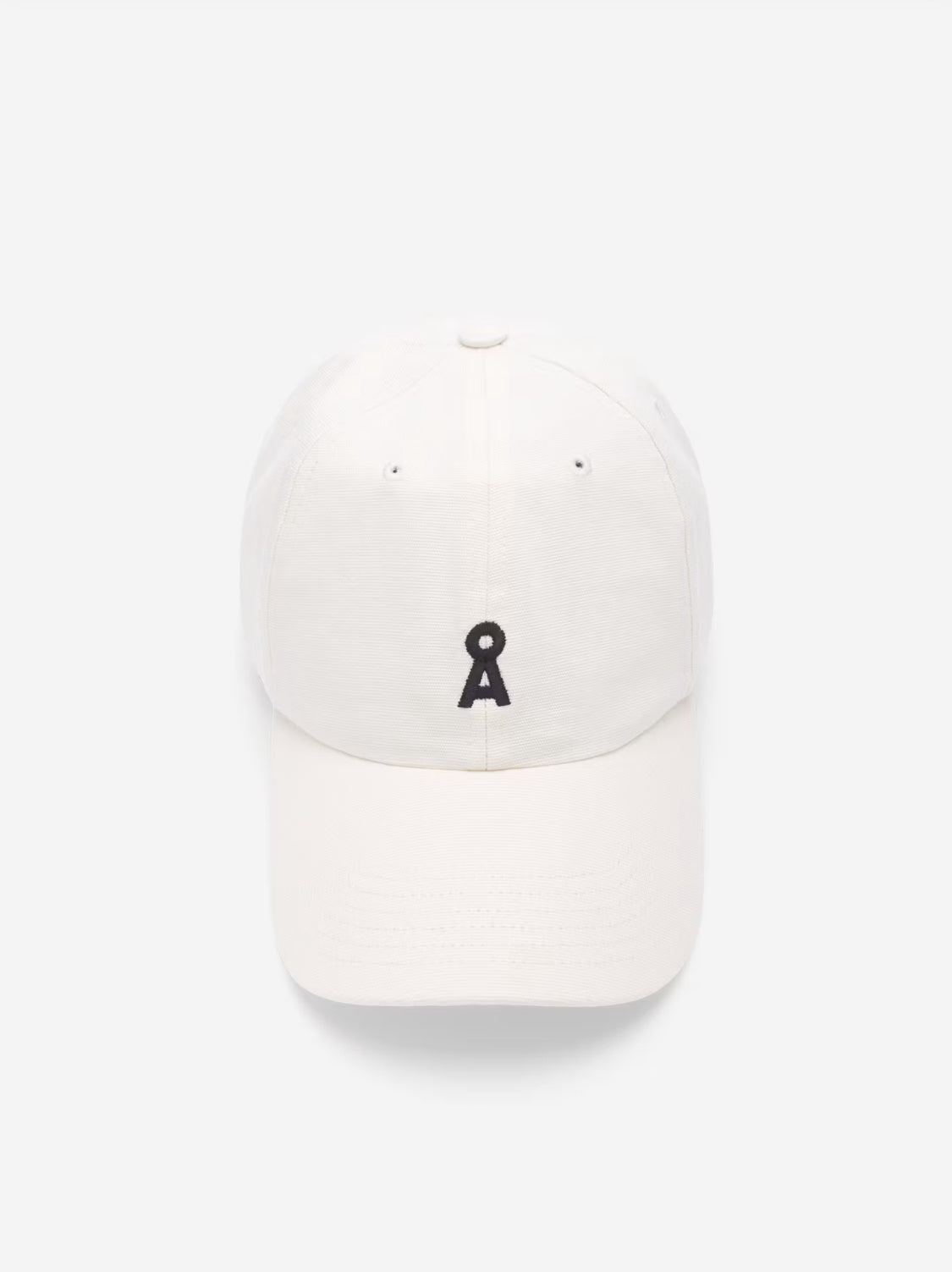 Yenaas Bold Cap in Oatmilk + Black