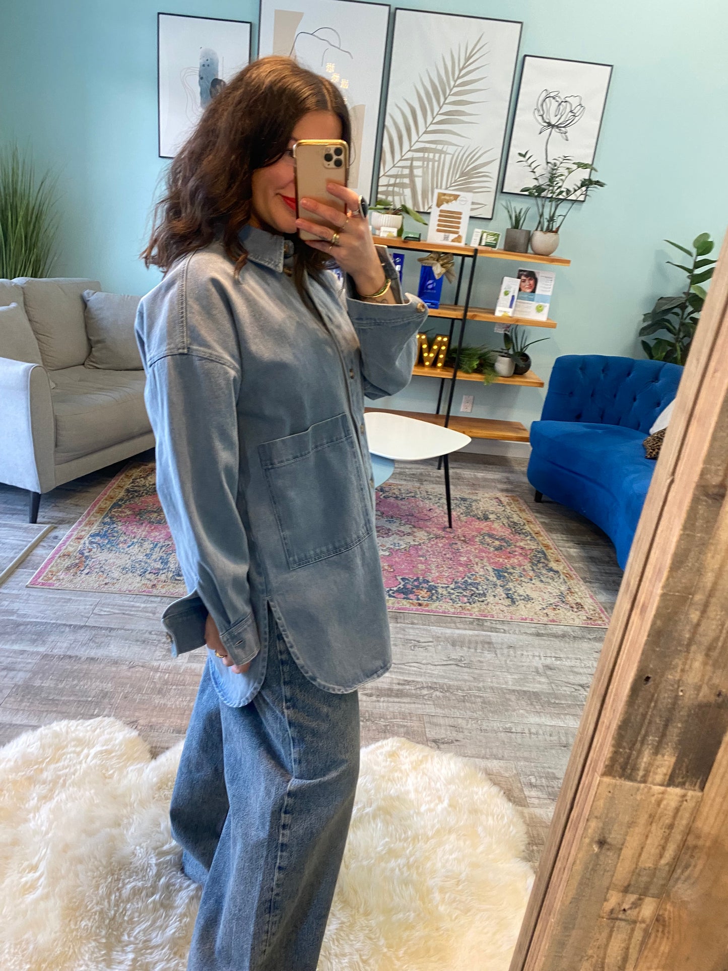 SOAKED IN LUXURY Annabeth Oversized Denim Overshirt