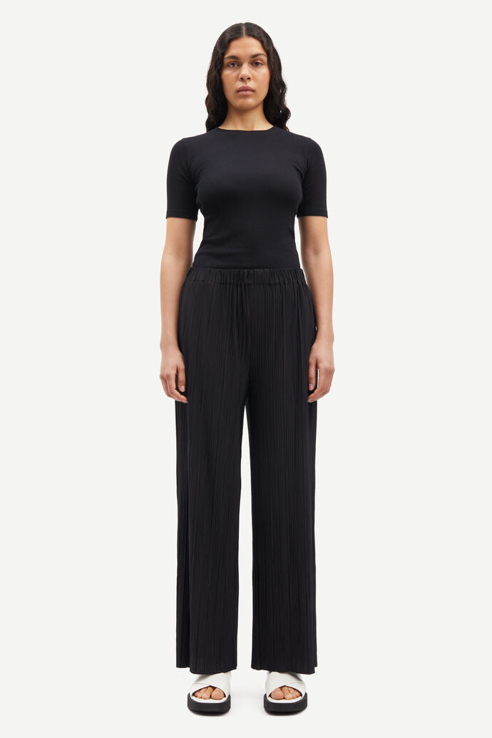 SAMSOE Uma Trousers in Black