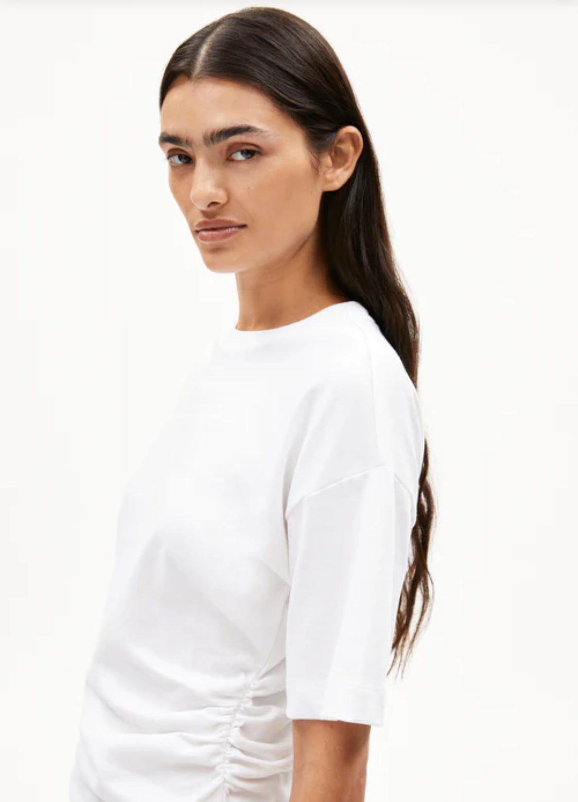 Jarekaa Heavyweight Cotton Tee in White