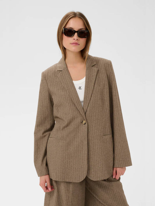 Ginevra Cotton + Linen Blazer in Cappuccino Pinstripes