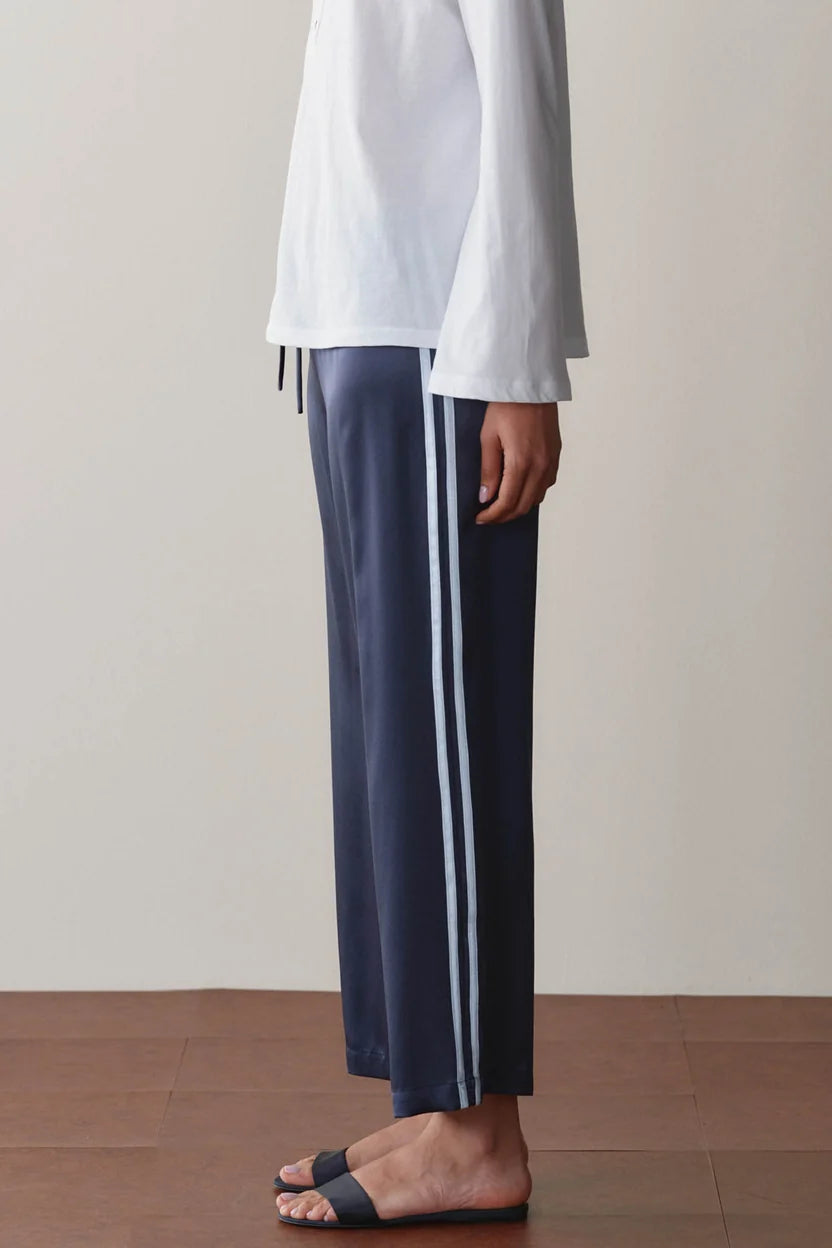 The Silk Stripe Crop Pant in Navy/Cloud