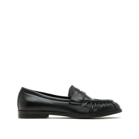 Maren Loafer in Black Leather