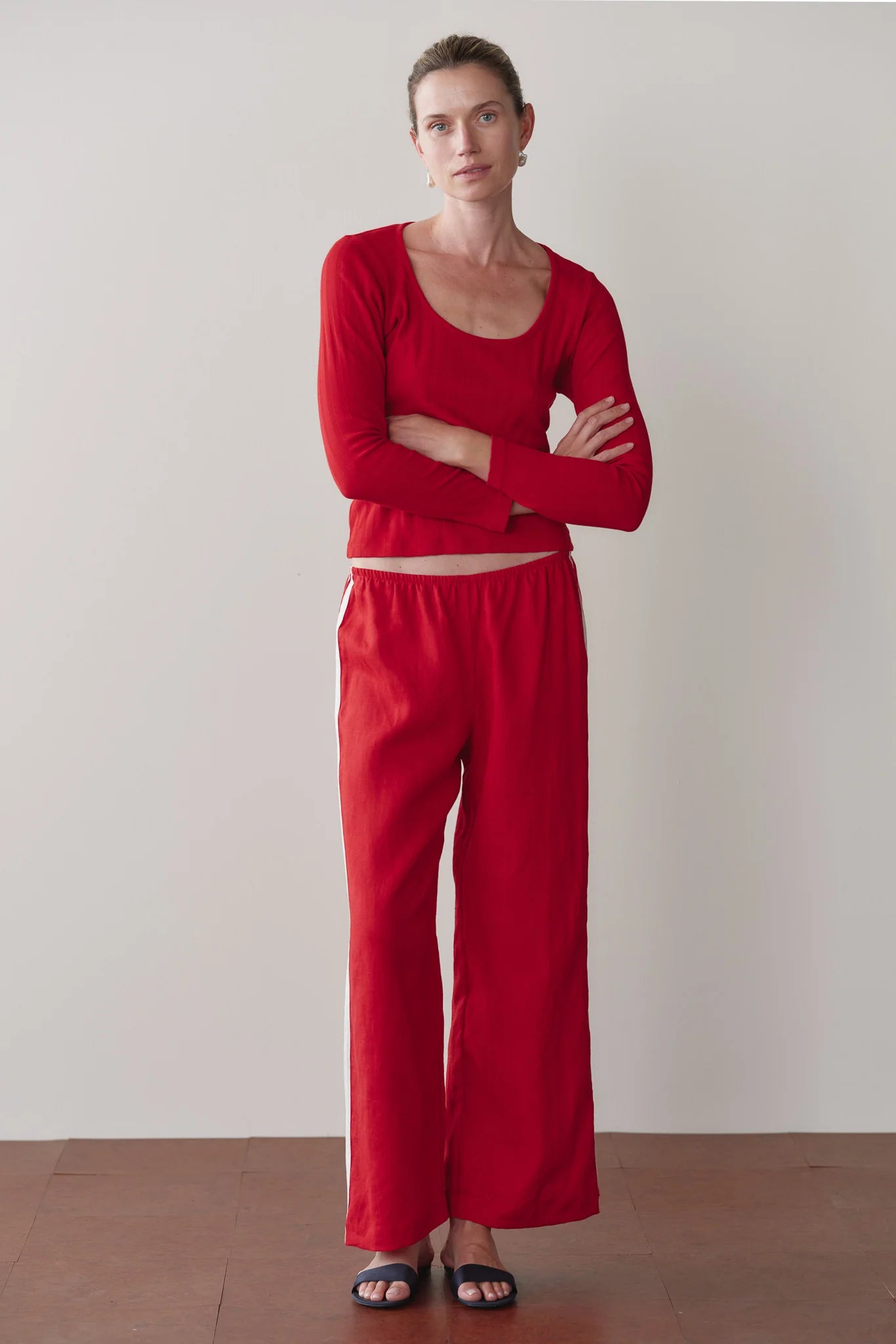 The Linen Crop Stripe Pant in Bell Pepper